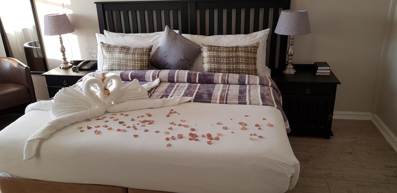 Savoy Hotel Jeffreysbaai Buitenkant foto