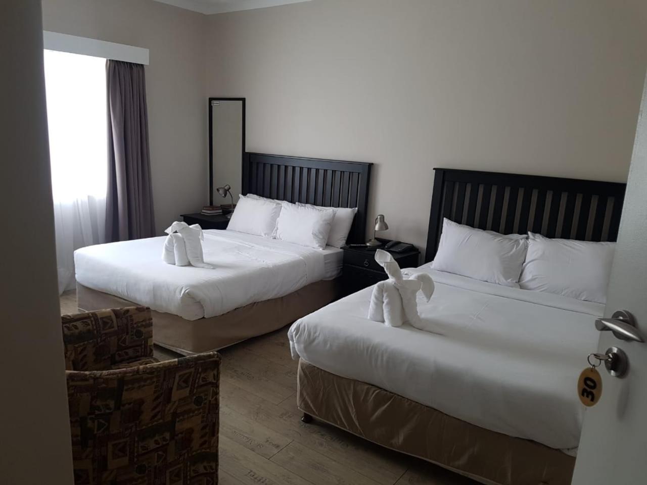 Savoy Hotel Jeffreysbaai Buitenkant foto